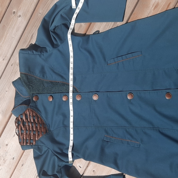 Blazer - Picture 7 of 13